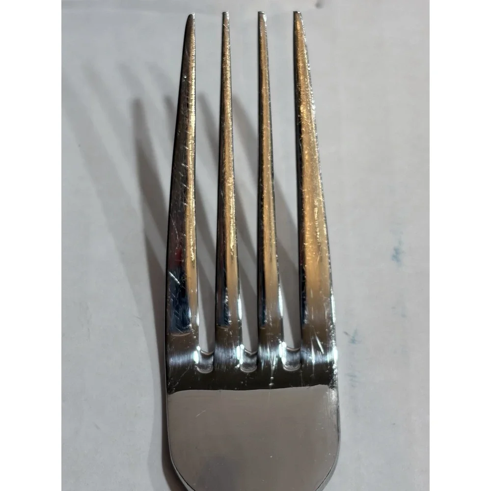 Set of 2 ONEIDA 18/10 Stainless Steel Dinner Fork Glossy Silver Solid Handle